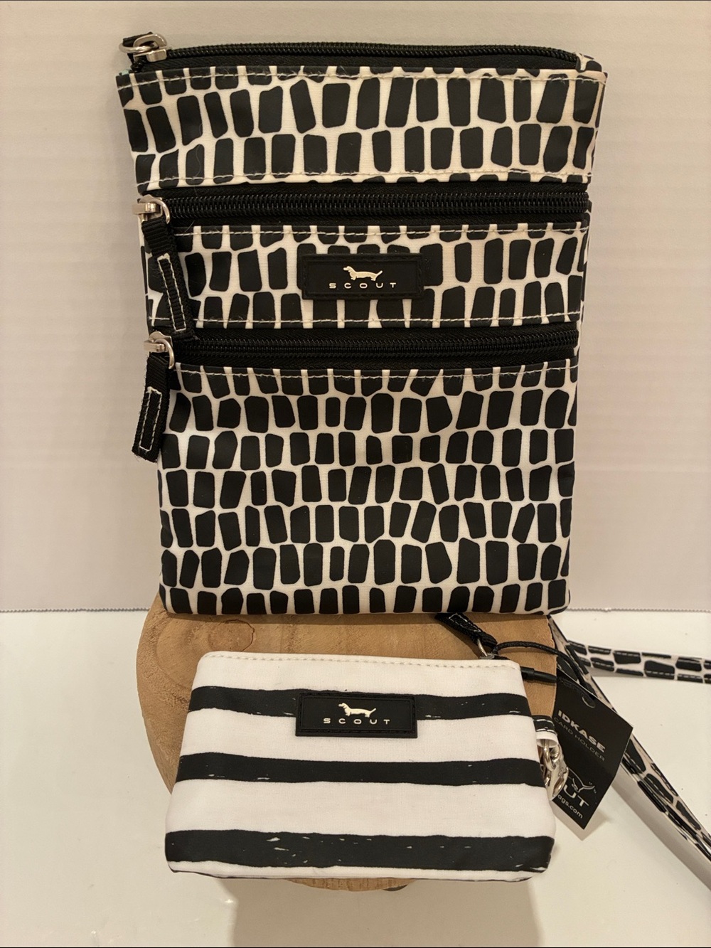 Scout Black and White Patterned Crossbody with Matching Coin/Card Pouch